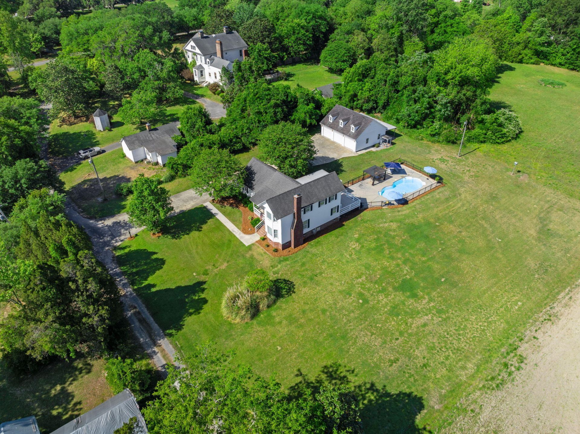 271 Dairy Farm Road Photo 12