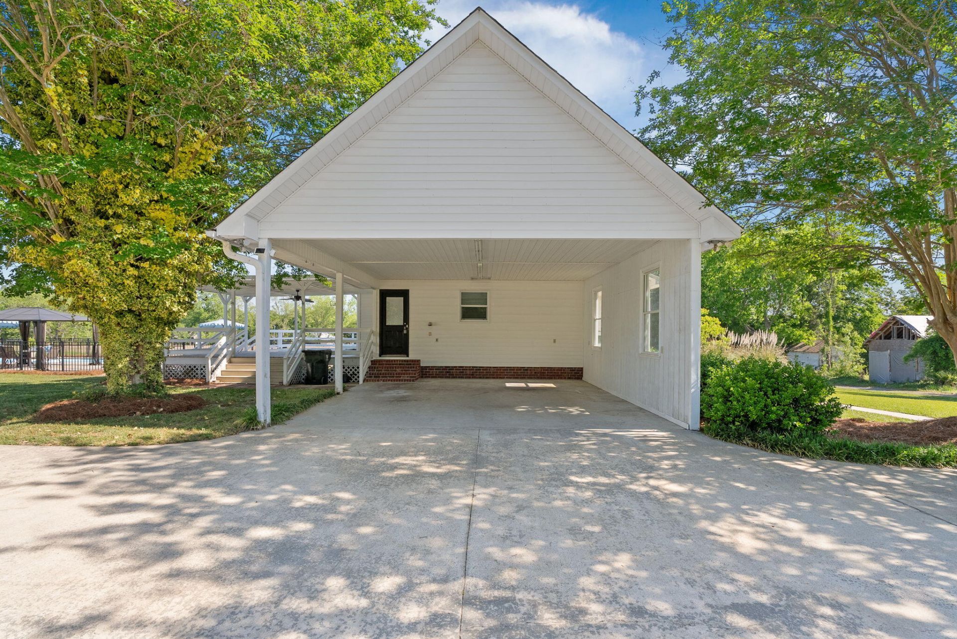 271 Dairy Farm Road Photo 32