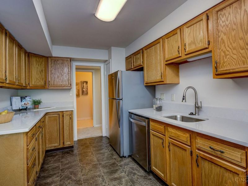 3563 Amberacres Drive, Unit 2, Cincinnati, OH 45237 Photo 11