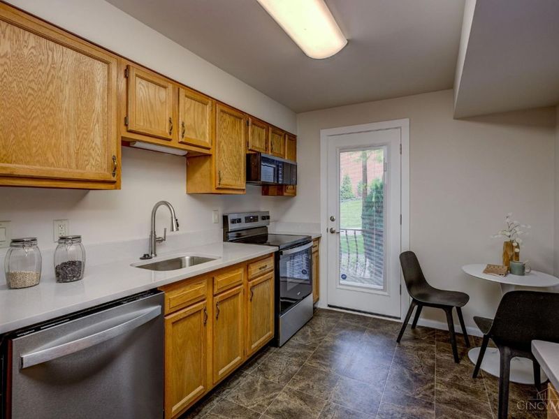 3563 Amberacres Drive, Unit 2, Cincinnati, OH 45237 Photo 12