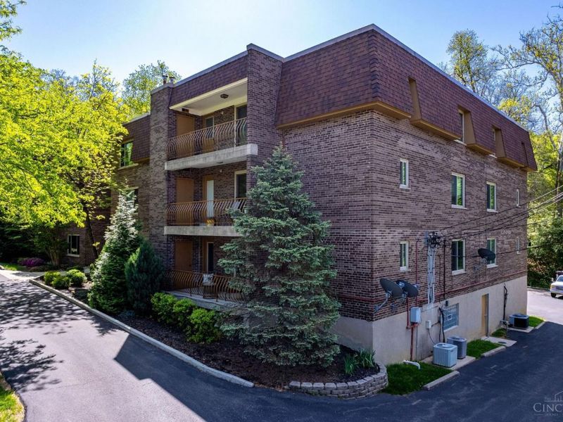 3563 Amberacres Drive, Unit 2, Cincinnati, OH 45237 Photo 42