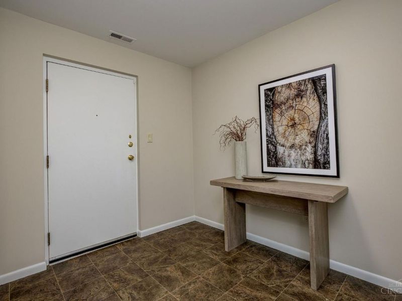 3563 Amberacres Drive, Unit 2, Cincinnati, OH 45237 Photo 5