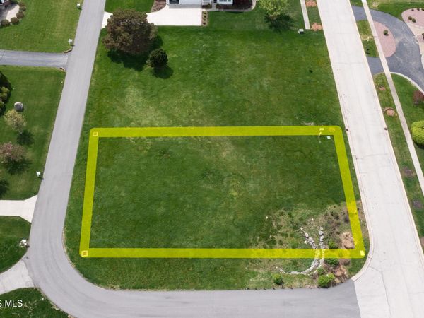 3338 Riverwood Court , Perrysburg, OH 43551