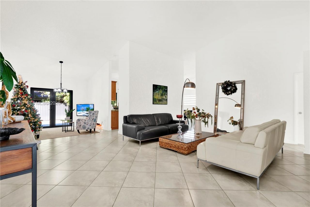 12221 SW 93rd St , Miami, FL 33186 Photo