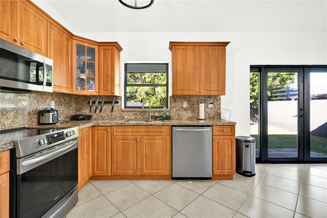 12221 SW 93rd St , Miami, FL 33186 Photo