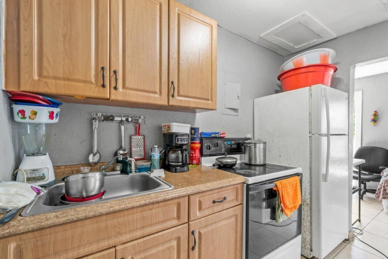 320 Swain Boulevard, Greenacres, FL 33463 Photo