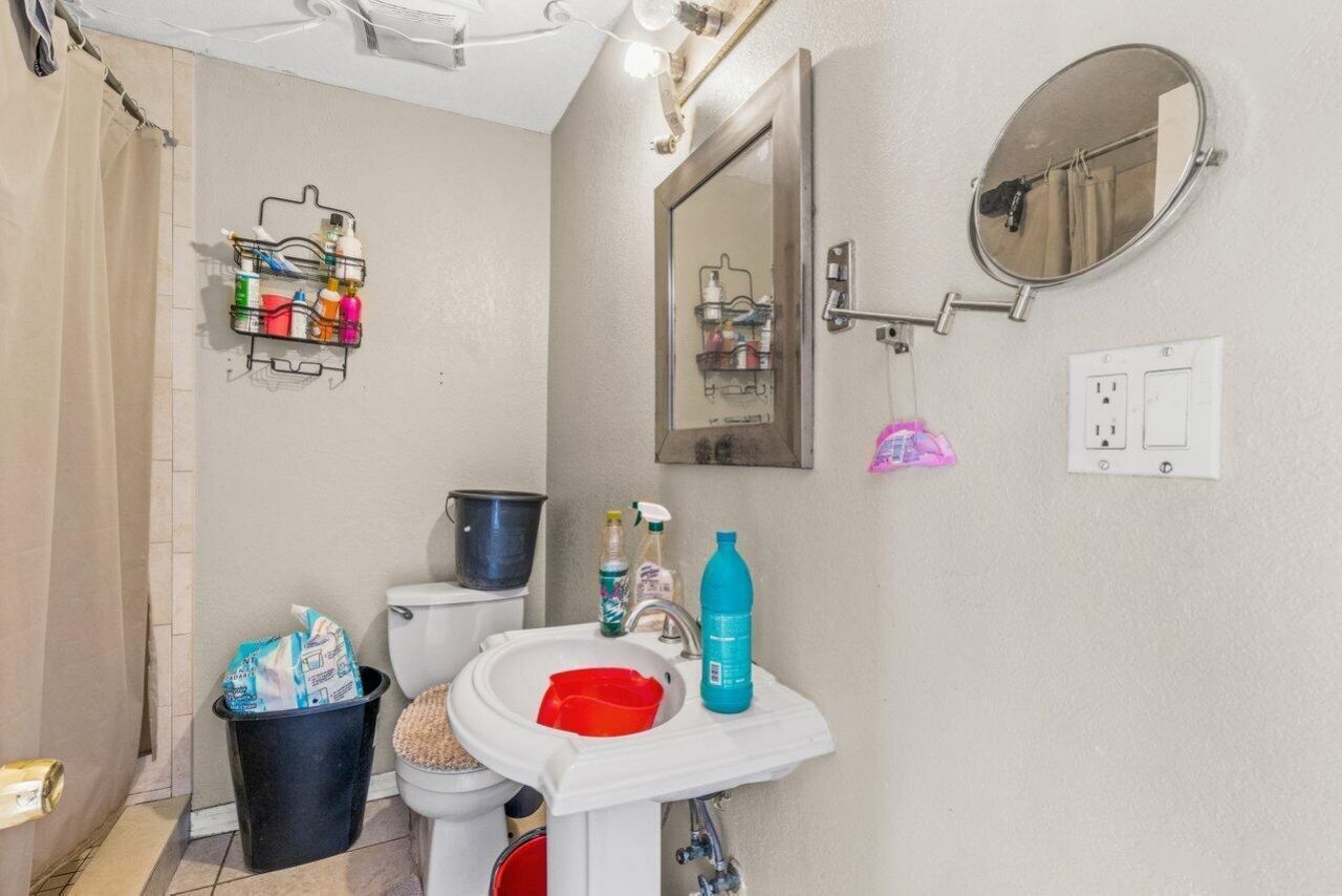 320 Swain Boulevard, Greenacres, FL 33463 Photo