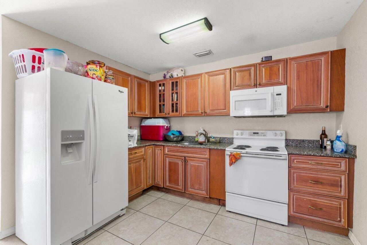 320 Swain Boulevard, Greenacres, FL 33463 Photo