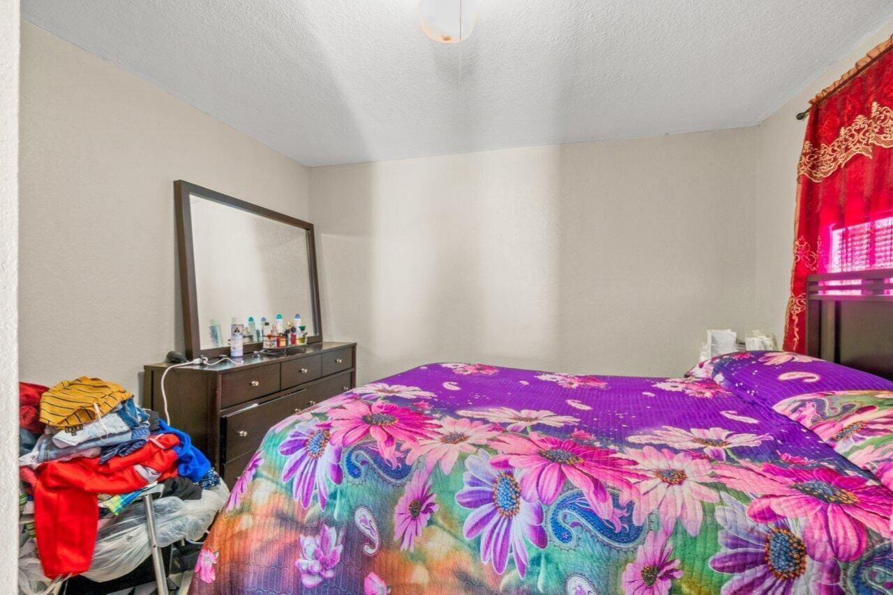 320 Swain Boulevard, Greenacres, FL 33463 Photo