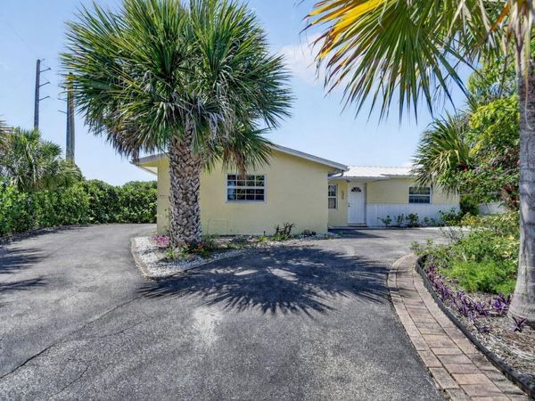 1006 SW 28th Avenue, Boynton Beach, FL 33426