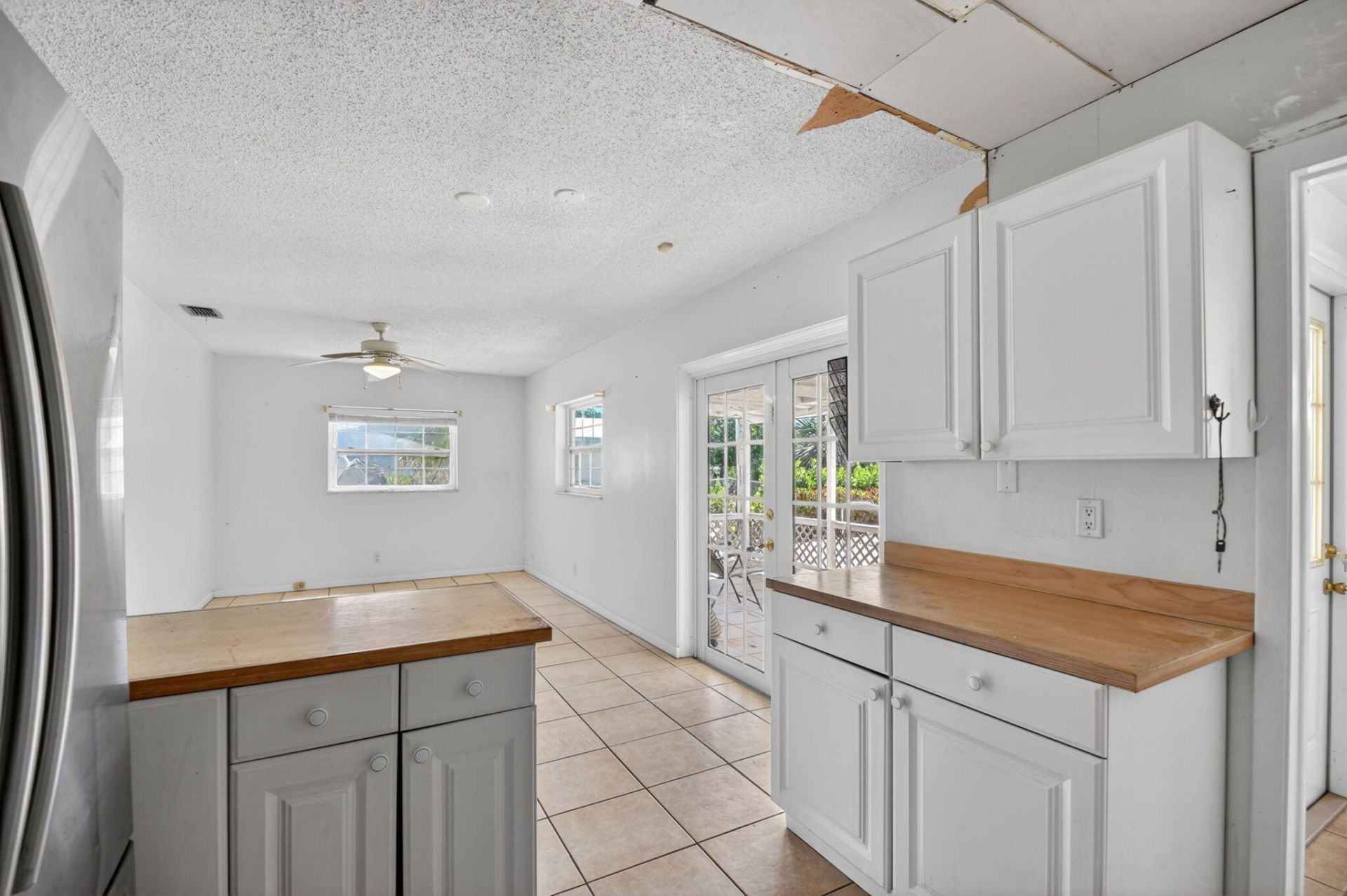 1006 SW 28th Avenue, Boynton Beach, FL 33426 Photo