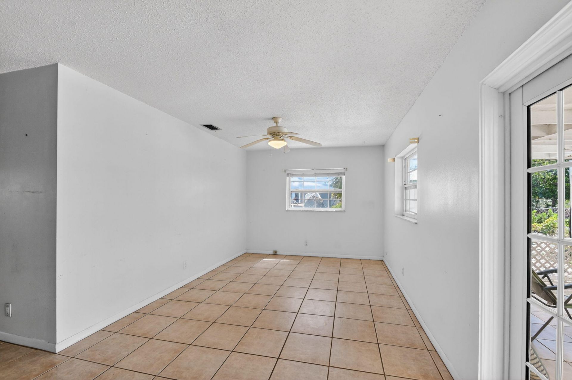 1006 SW 28th Avenue, Boynton Beach, FL 33426 Photo