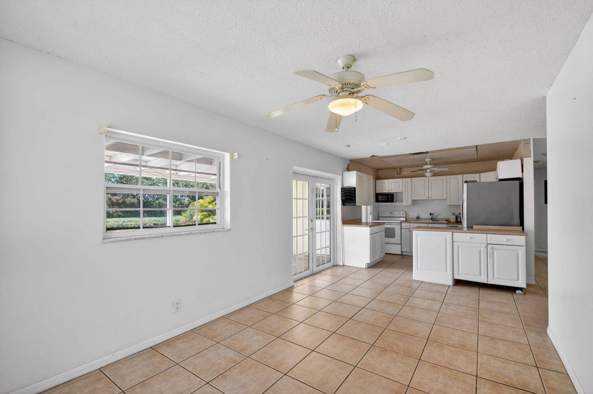 1006 SW 28th Avenue, Boynton Beach, FL 33426 Photo