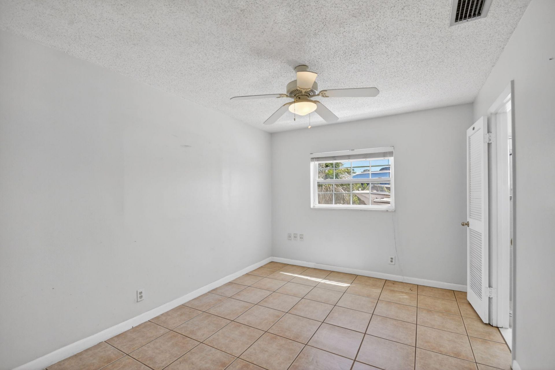 1006 SW 28th Avenue, Boynton Beach, FL 33426 Photo