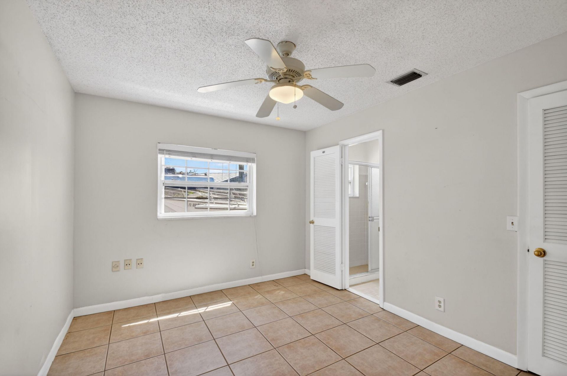 1006 SW 28th Avenue, Boynton Beach, FL 33426 Photo