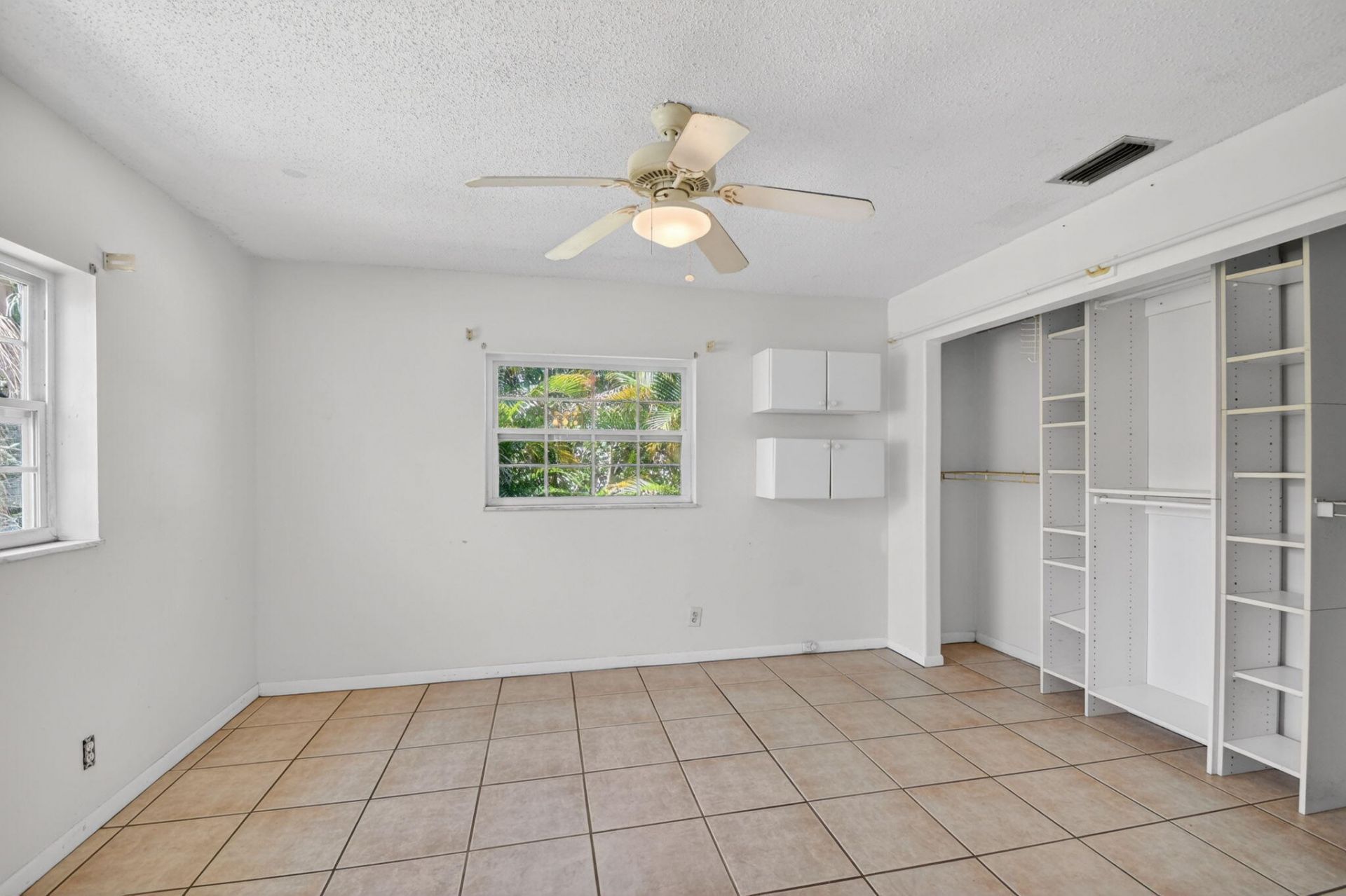 1006 SW 28th Avenue, Boynton Beach, FL 33426 Photo