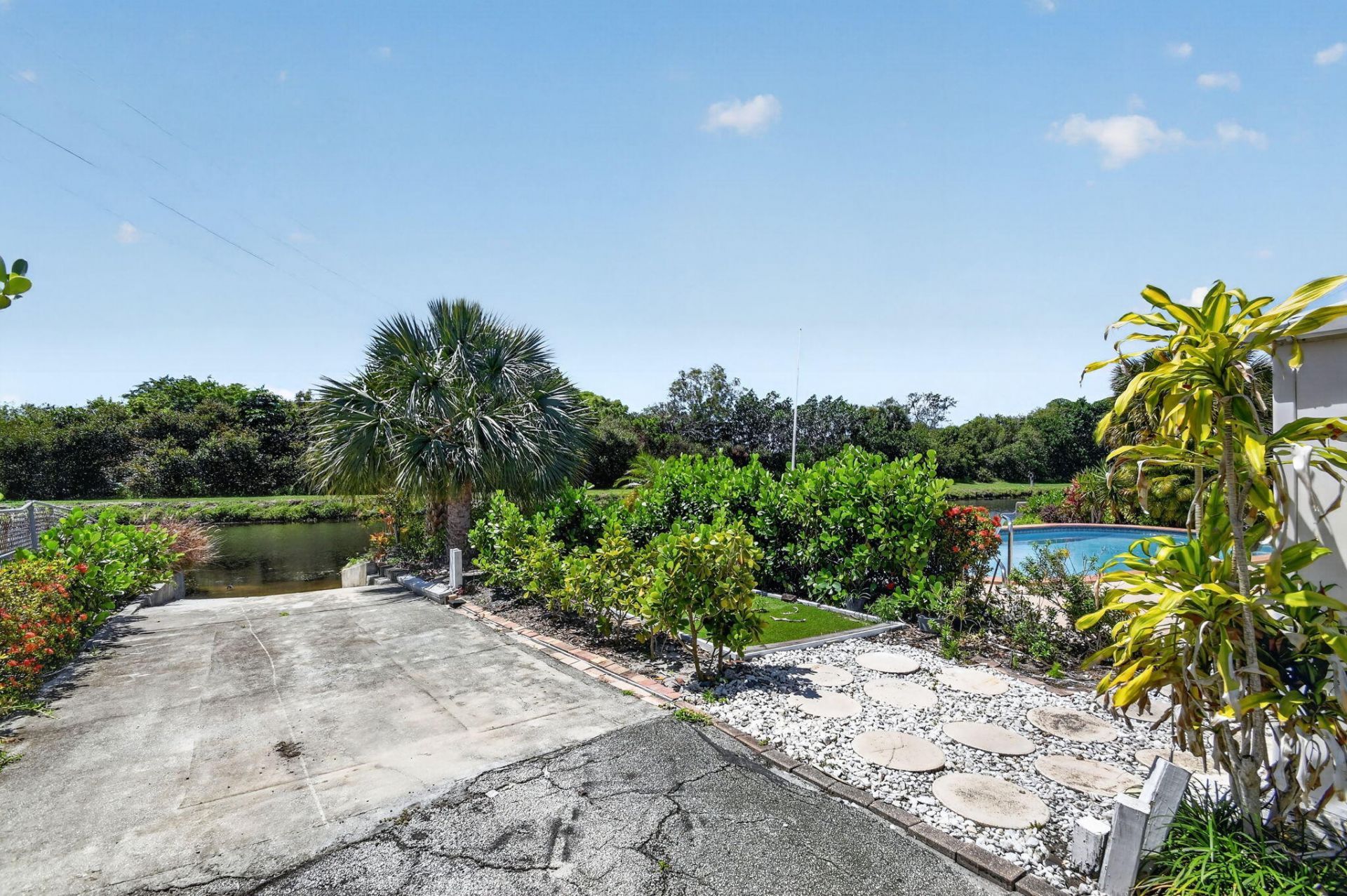 1006 SW 28th Avenue, Boynton Beach, FL 33426 Photo