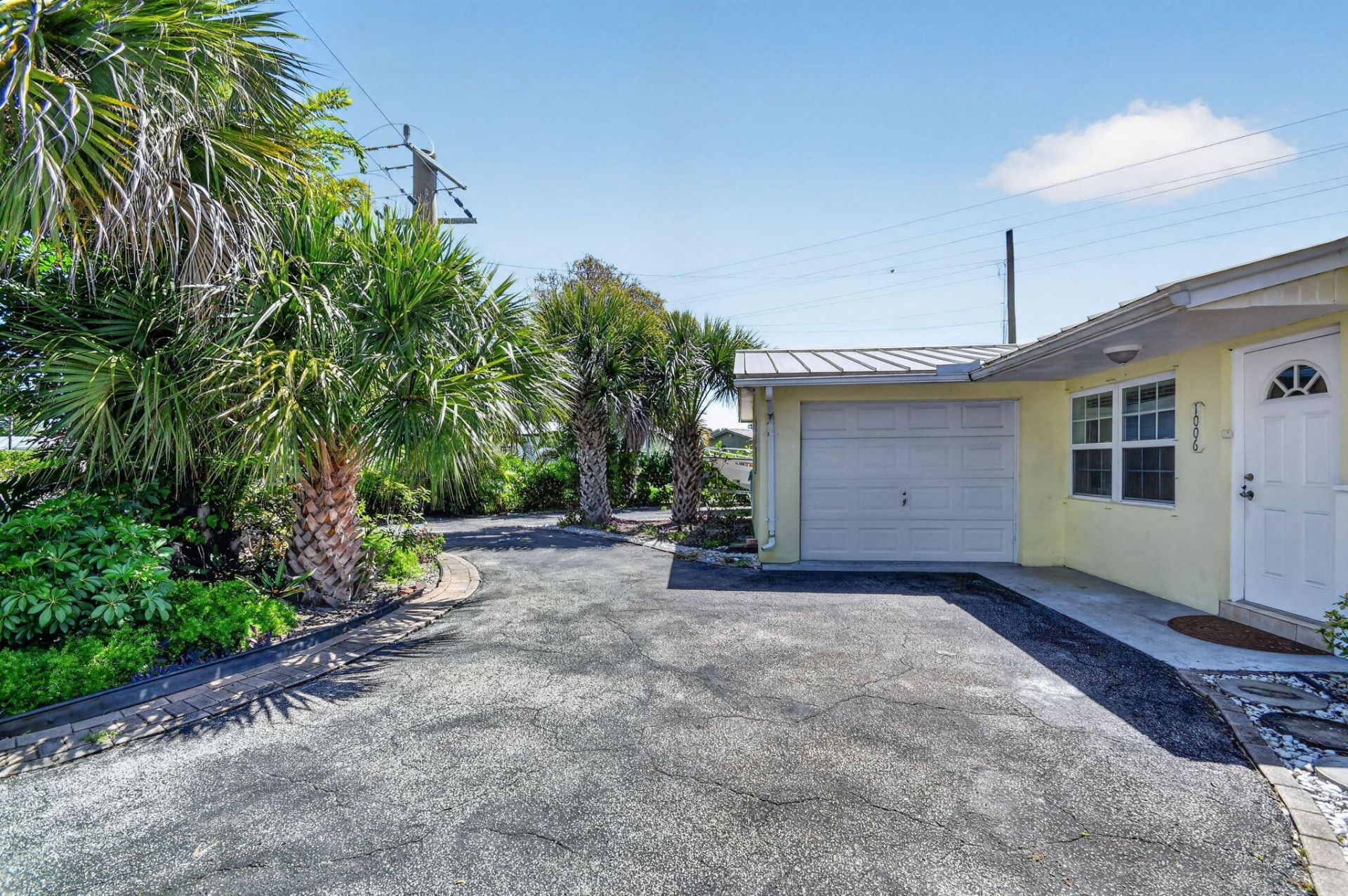 1006 SW 28th Avenue, Boynton Beach, FL 33426 Photo