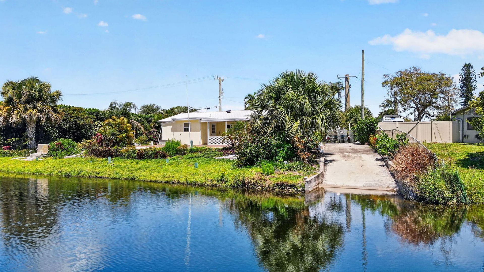 1006 SW 28th Avenue, Boynton Beach, FL 33426 Photo