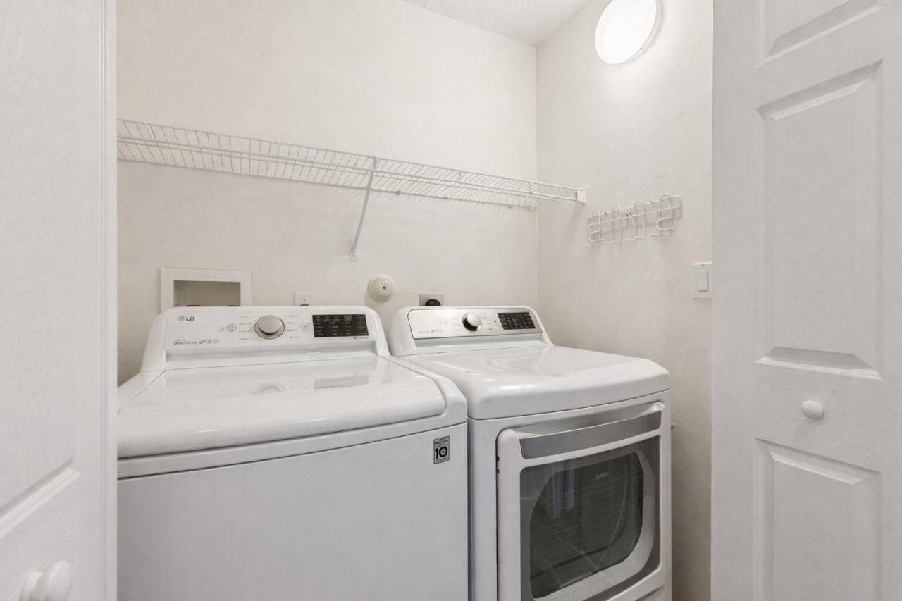 9070 Tremezzo Lane, Boynton Beach, FL 33472 Photo