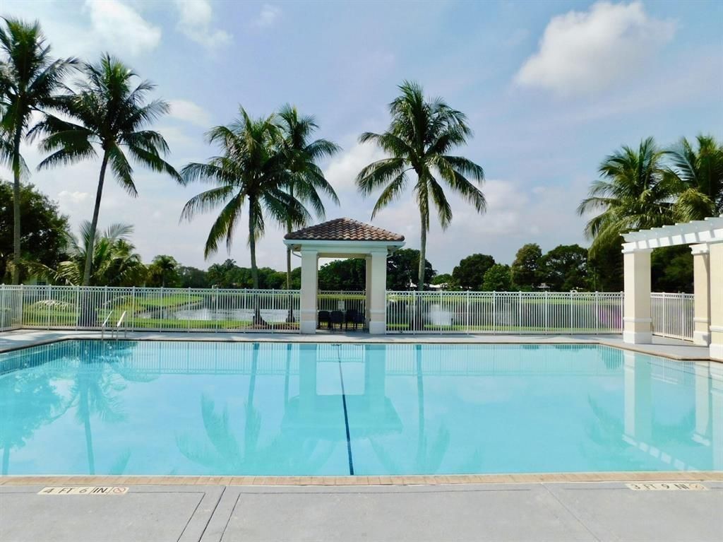 9070 Tremezzo Lane, Boynton Beach, FL 33472 Photo