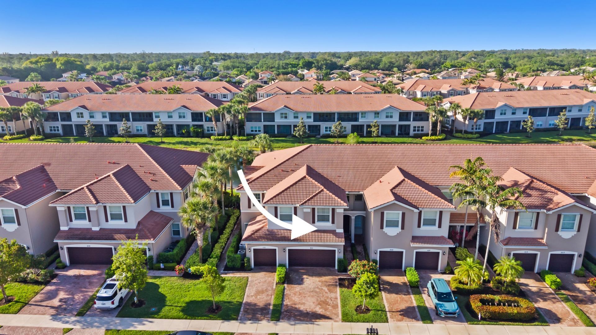 6513 Monterey Point, Unit 201, Naples, FL 34105 Photo