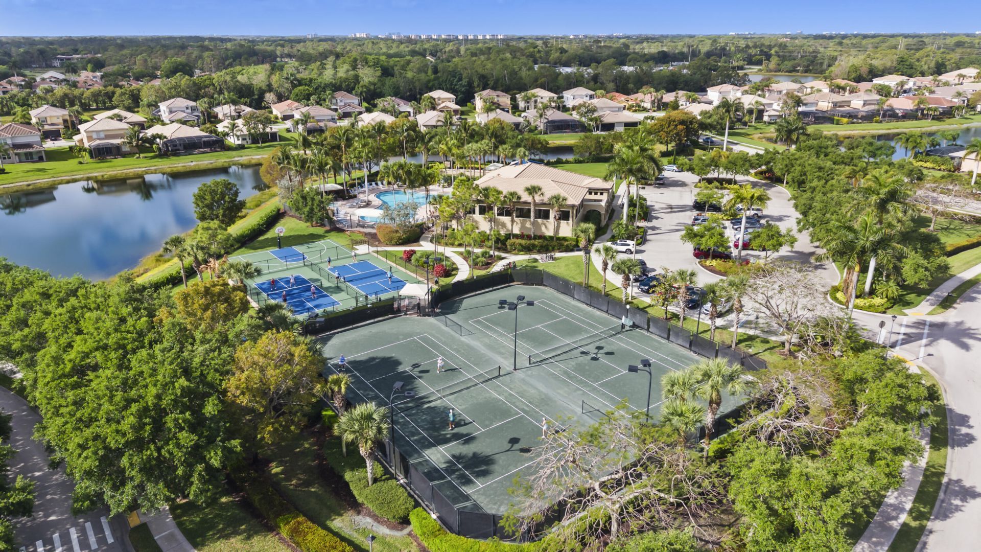 6513 Monterey Point, Unit 201, Naples, FL 34105 Photo