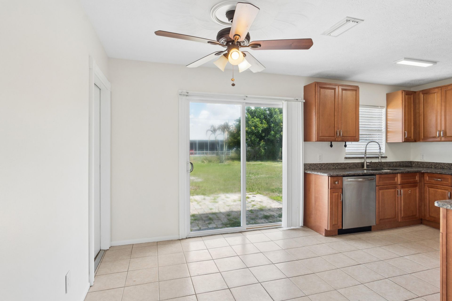 825 SW Canary Terrace, Port Saint Lucie, FL 34953 Photo