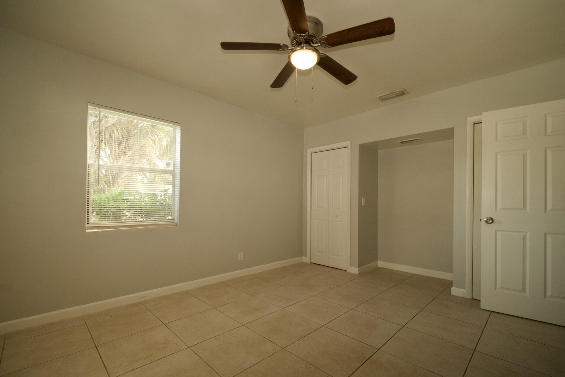 158 W 25th Street, Riviera Beach, FL 33404 Photo