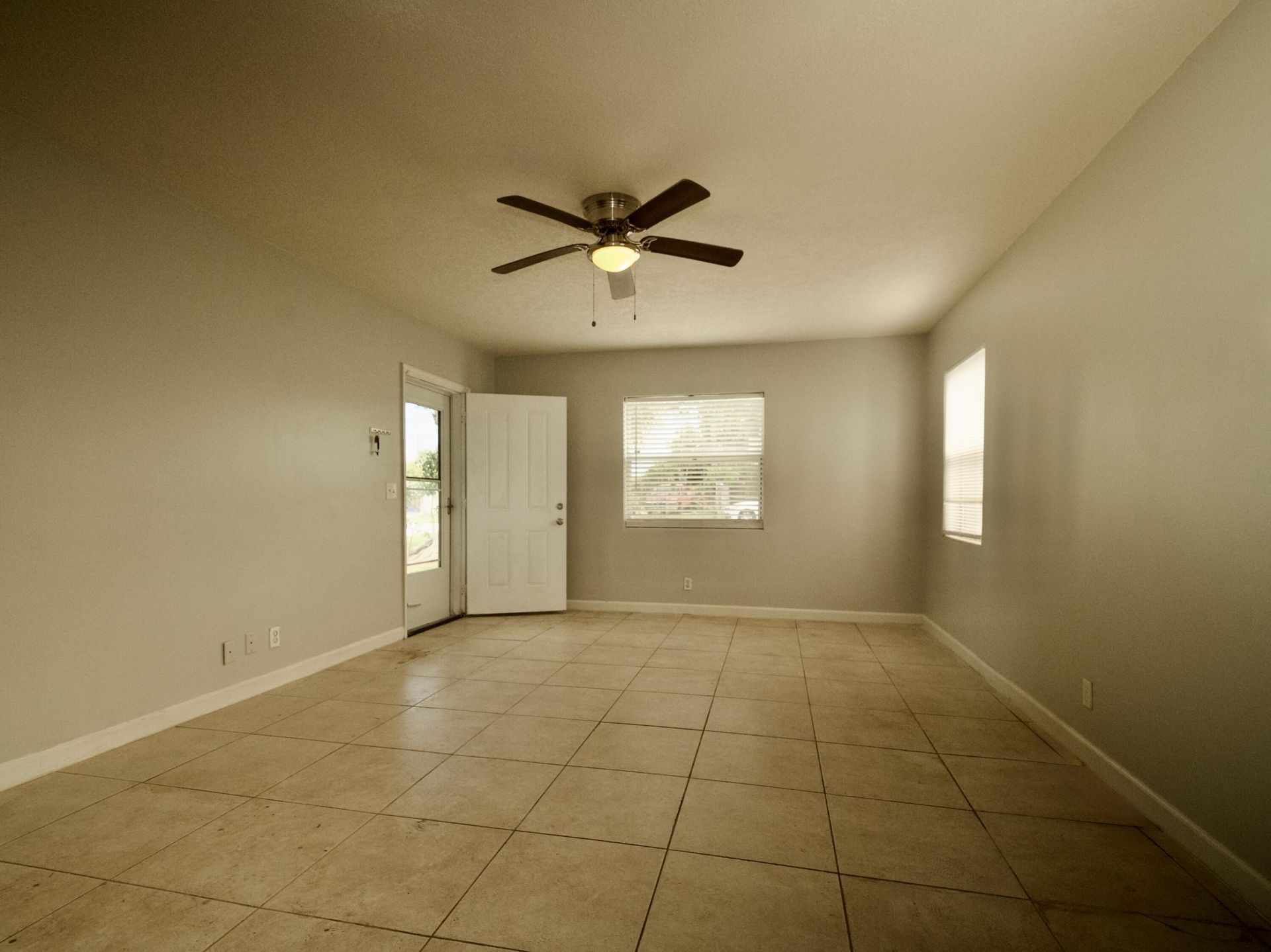 158 W 25th Street, Riviera Beach, FL 33404 Photo