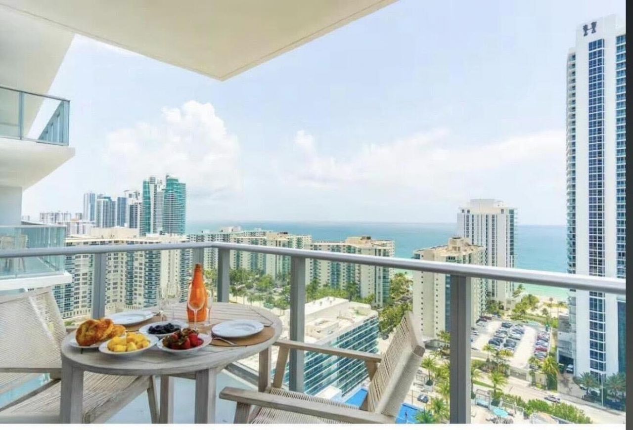 4010 S Ocean Drive, Unit R1909, Hollywood, FL 33019 Photo