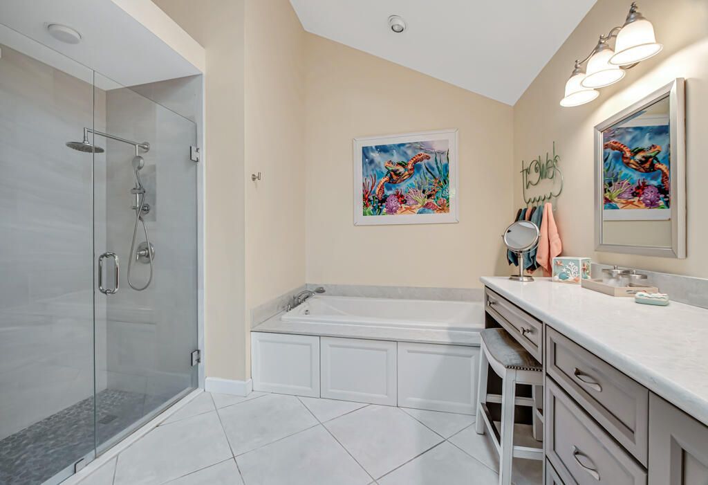 2390 Saratoga Bay Drive, West Palm Beach, FL 33409 Photo
