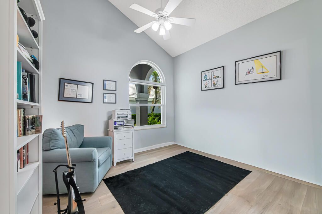 2390 Saratoga Bay Drive, West Palm Beach, FL 33409 Photo