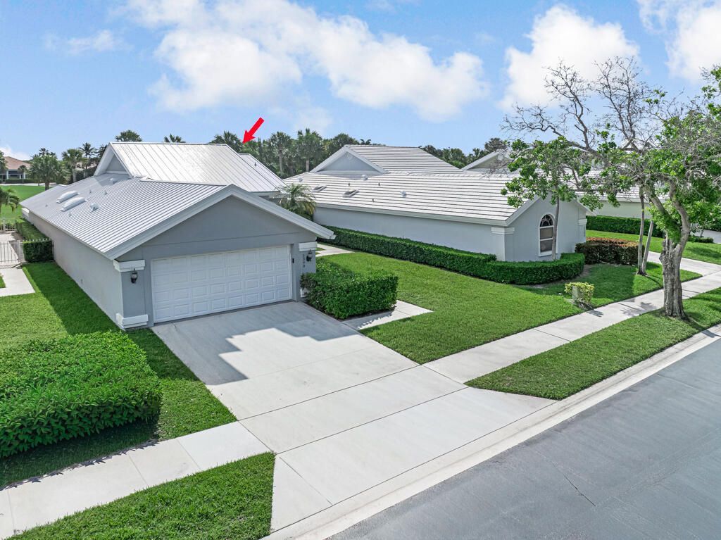 2390 Saratoga Bay Drive, West Palm Beach, FL 33409 Photo