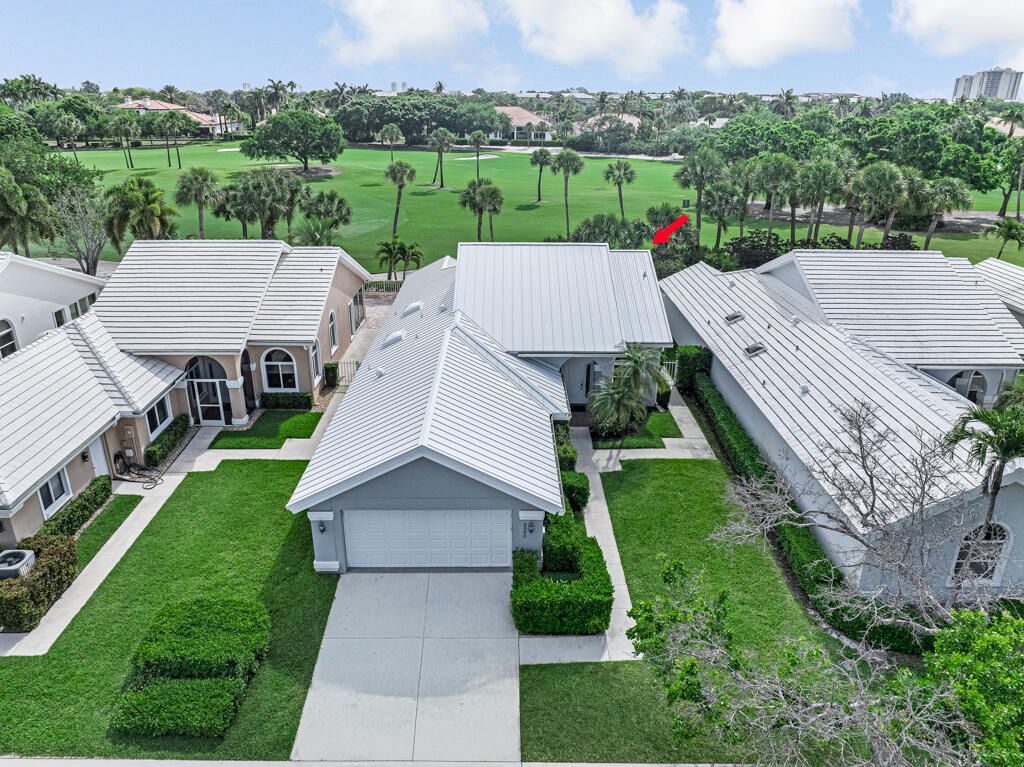 2390 Saratoga Bay Drive, West Palm Beach, FL 33409 Photo