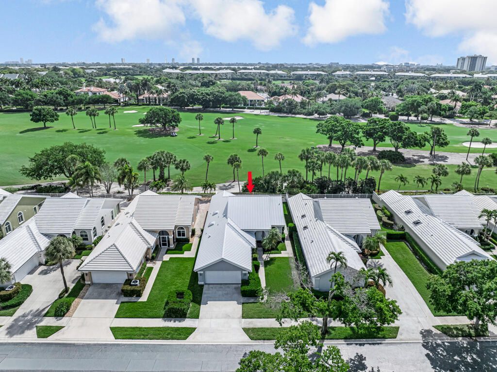 2390 Saratoga Bay Drive, West Palm Beach, FL 33409 Photo