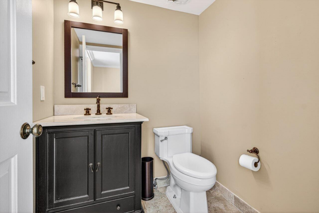 2000 S Ocean Boulevard, Unit 403, Delray Beach, FL 33483 Photo