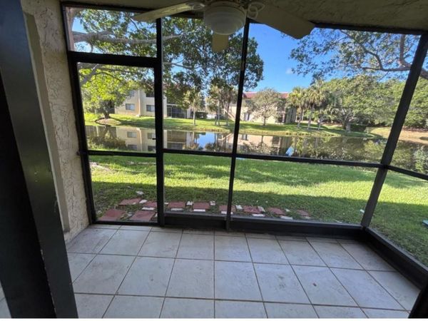 235 Lakeview Drive, Unit 104, Weston, FL 33326