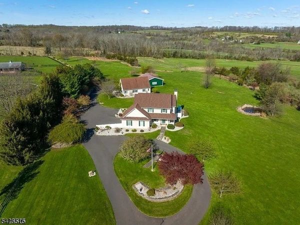 18 Linvale Rd, East Amwell, NJ 08551