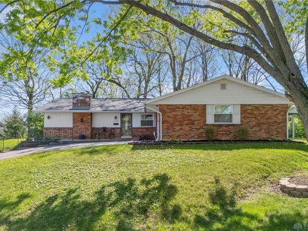 6182 Teagarden Circle, West Carrollton, OH 45449