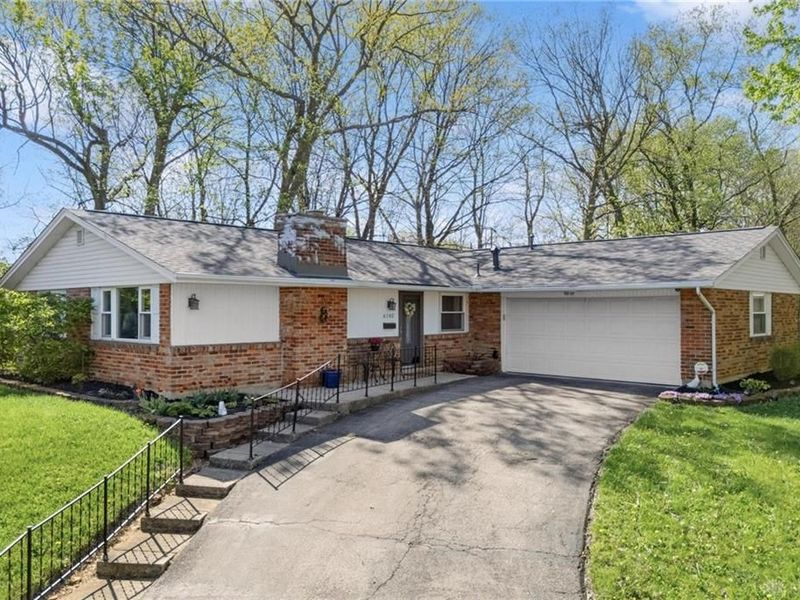 6182 Teagarden Circle, West Carrollton, OH 45449 Photo 3