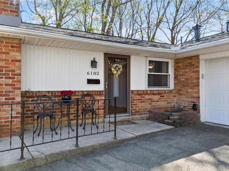 6182 Teagarden Circle, West Carrollton, OH 45449 Photo 4