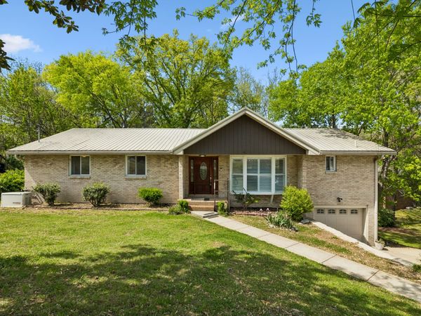 505 Foothill Dr , Nashville, TN 37217