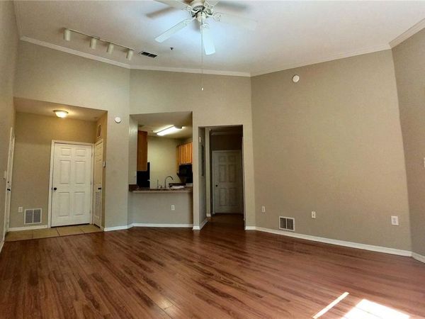 10017 COURTNEY PALMS BOULEVARD , Unit 304, TAMPA, FL 33619