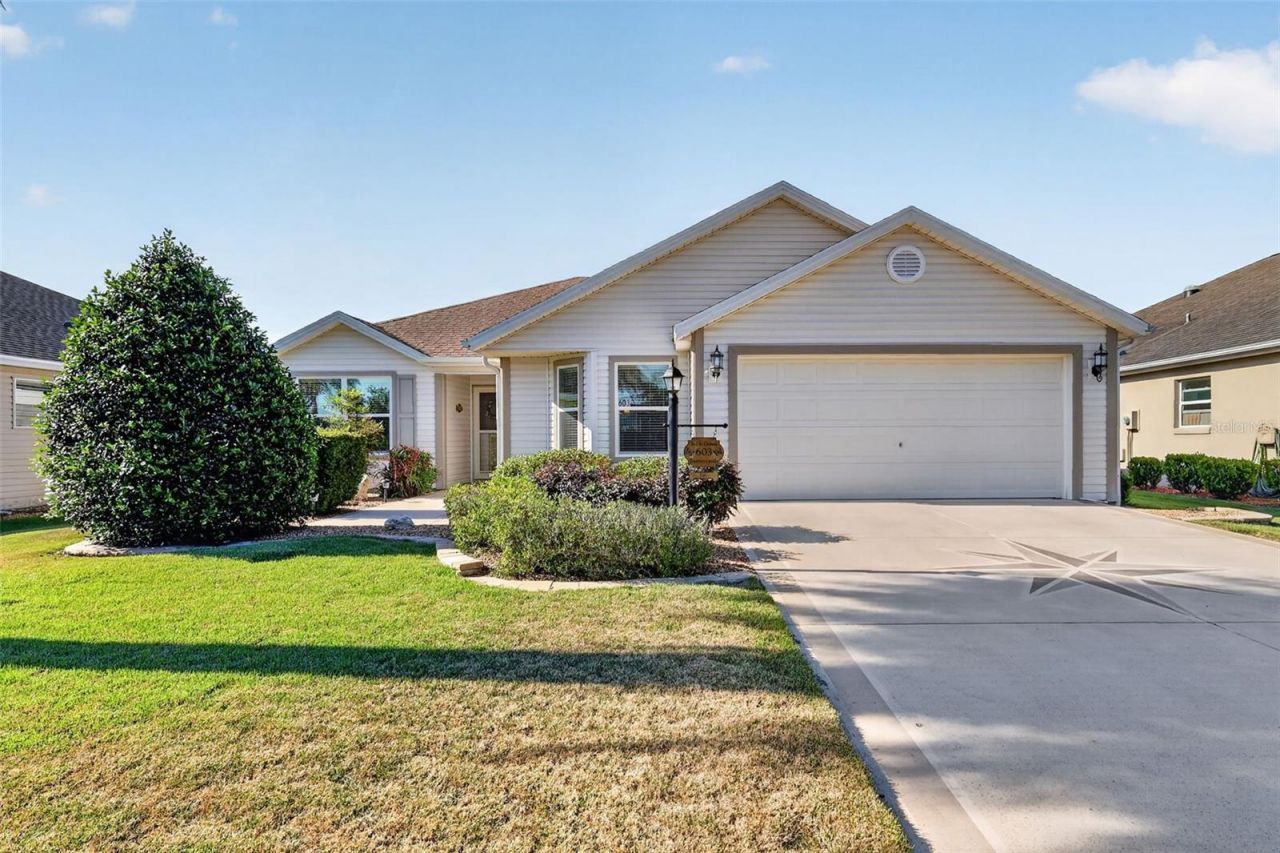 603 Evesborough Path, The Villages, FL 32163 Main Photo