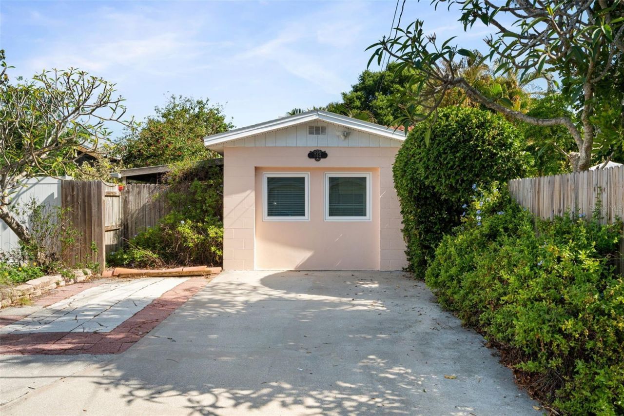 762 23rd Avenue N, Saint Petersburg, FL 33704 Photo