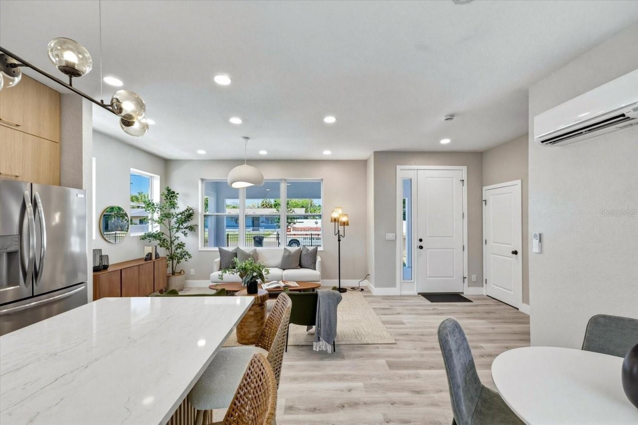 1044 12th Avenue S, Saint Petersburg, FL 33705 Photo