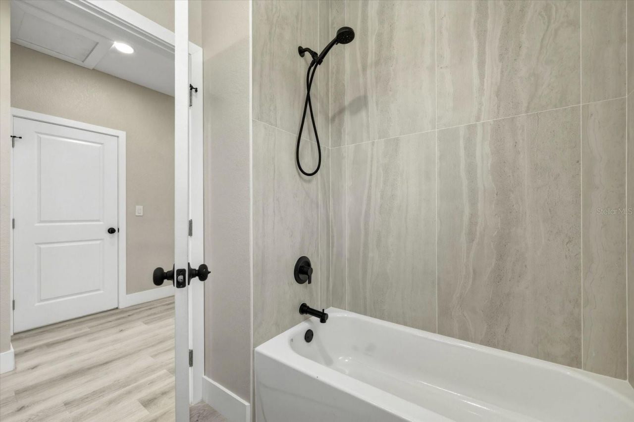 1044 12th Avenue S, Saint Petersburg, FL 33705 Photo