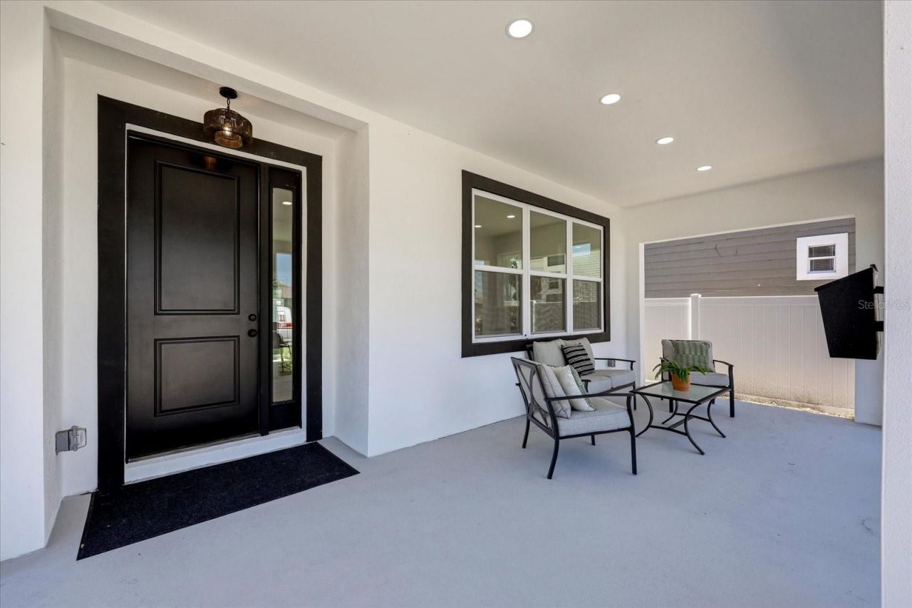 1044 12th Avenue S, Saint Petersburg, FL 33705 Photo