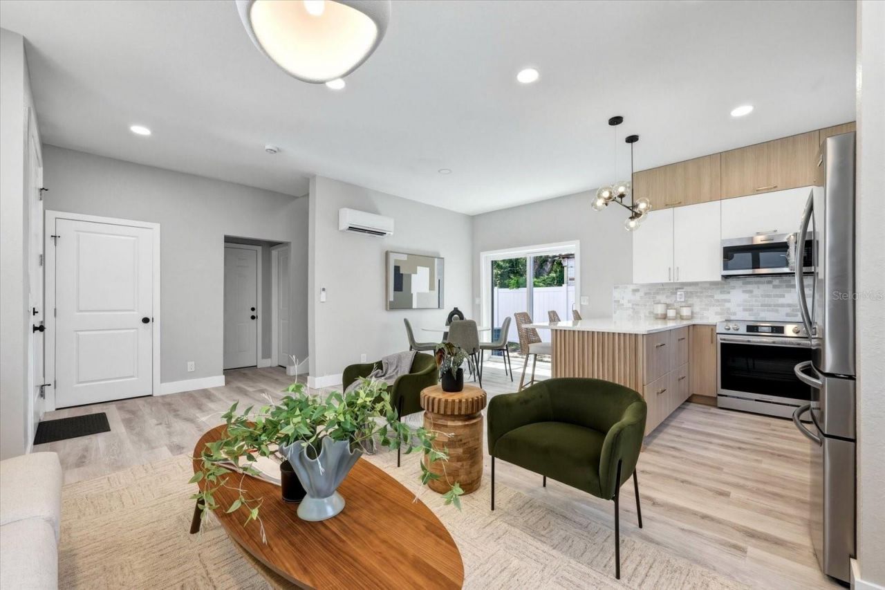1044 12th Avenue S, Saint Petersburg, FL 33705 Photo